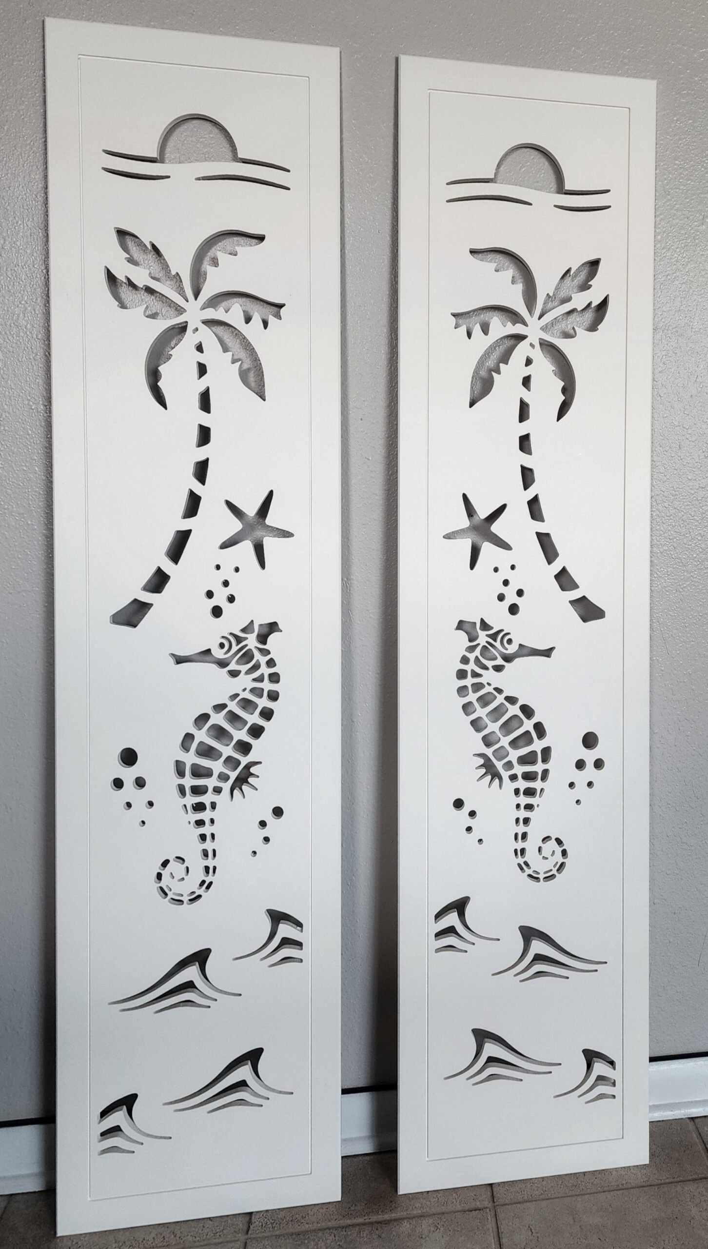 Seaside Charm Shutter Seahorse sold in pair left and right 2shuters - Image 2