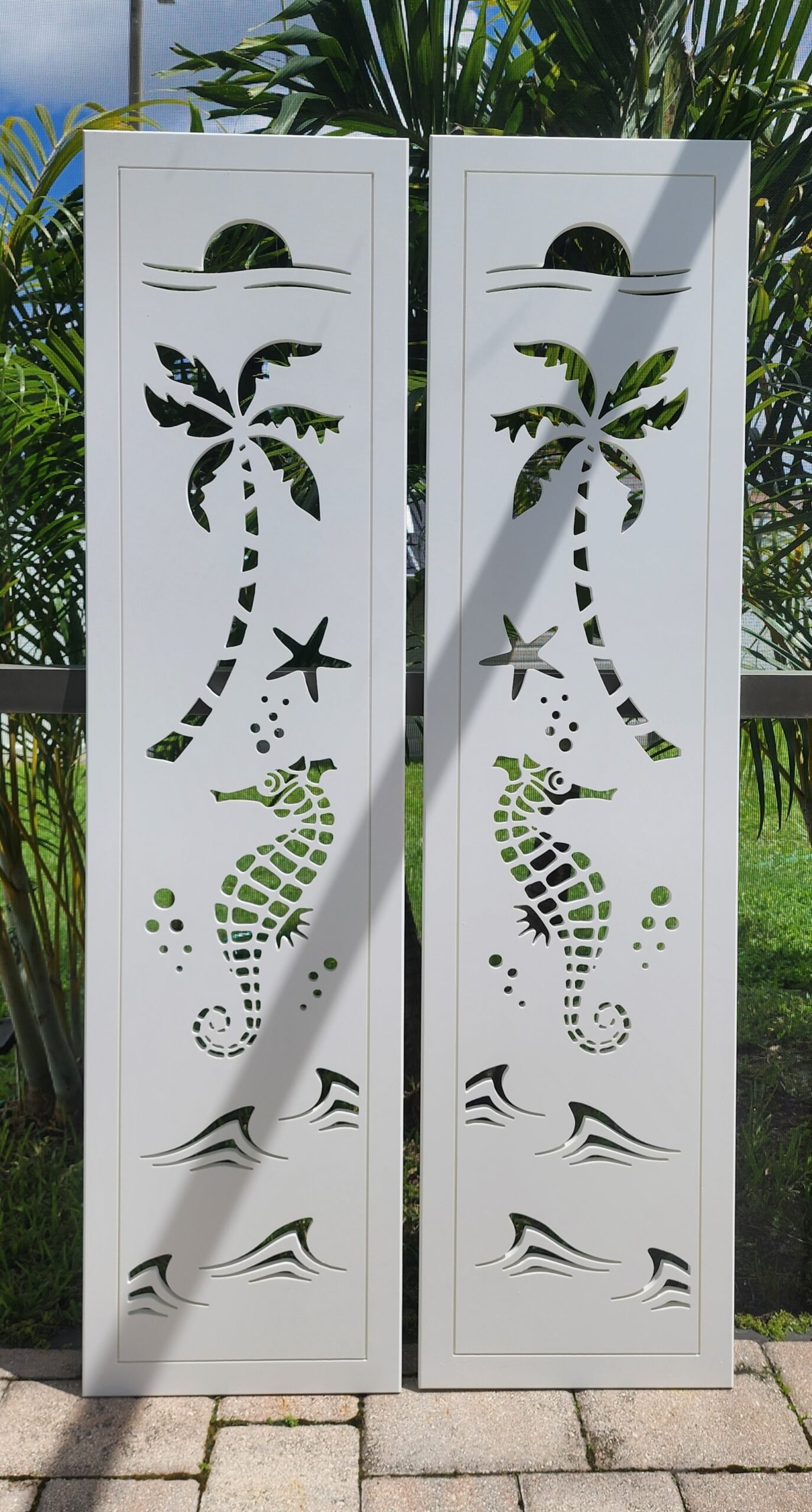 Seaside Charm Shutter Seahorse sold in pair left and right 2shuters - Image 3